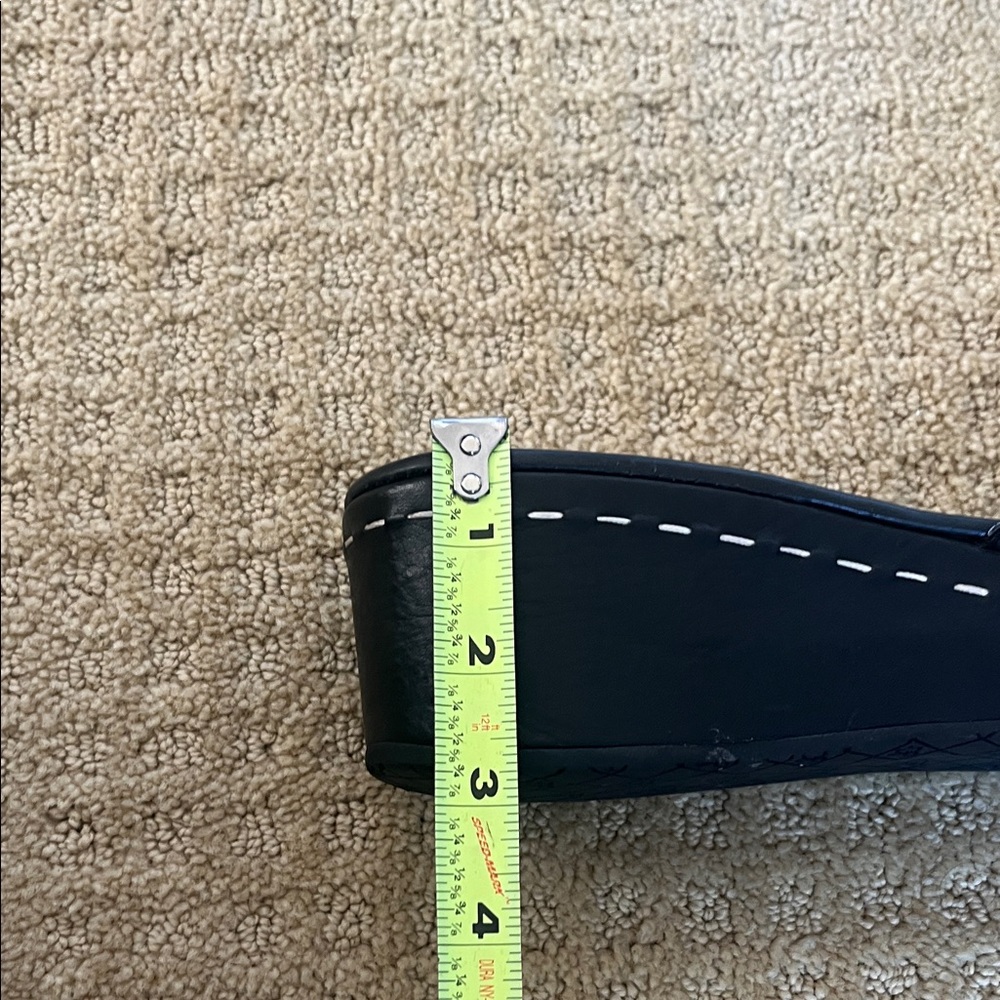 Donald J. Pliner Black Leather Wedge Thong Sandals - Picture 3 of 12